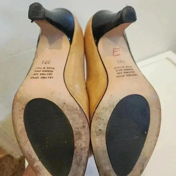 Anyi Lu peep toe pumps in black and tan - Picture 5 of 6